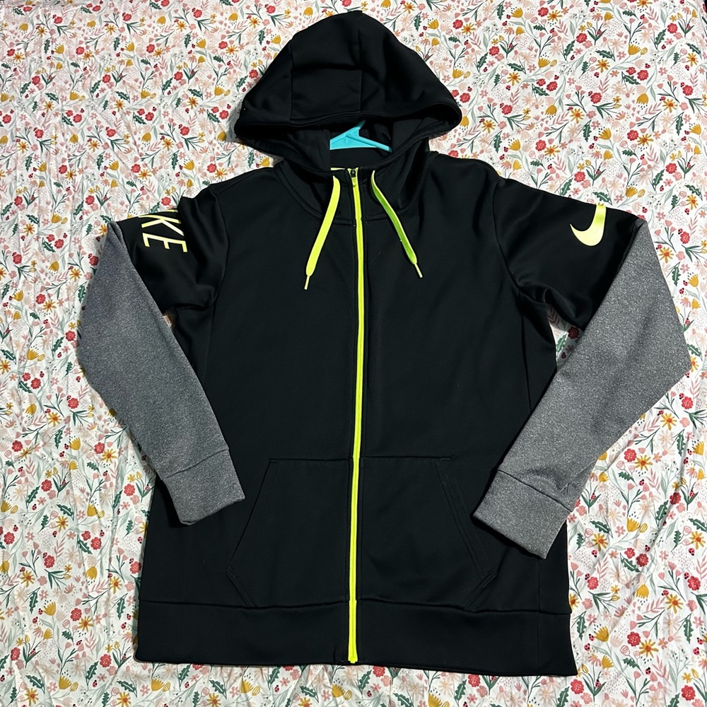 Women’s Black Medium Dri-Fit Thermal full zip Nike Hoodie